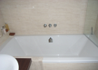 Wall-mounted-taps-with-bath